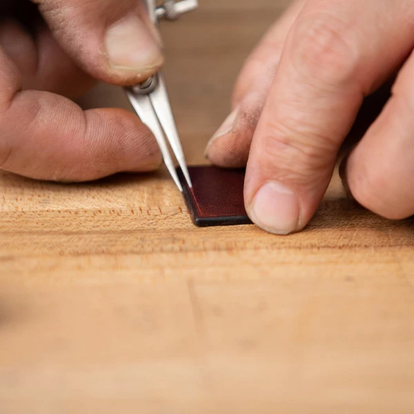 Sailrite® Adjustable Leather Wing Divider 5 Sailrite® Adjustable Leather Wing Divider - Image 3